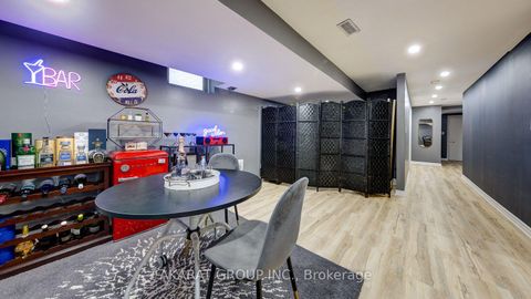 Photo 33 at 28 Saint James Avenue, Vellore Village, Vaughan