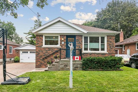 Photo 0 at 36 Vernadale Crescent, Birchmount, Toronto