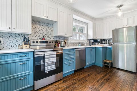 Photo 16 at 36 Vernadale Crescent, Birchmount, Toronto