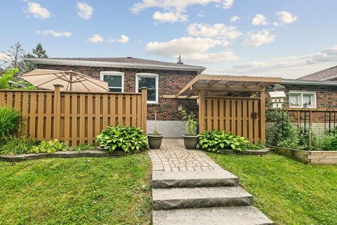 Photo 43 at 36 Vernadale Crescent, Birchmount, Toronto