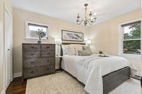 Photo 48 at 36 Vernadale Crescent, Birchmount, Toronto