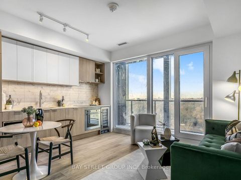 Photo 5 at 1812 - 2020 Bathurst Street, Cedarvale, Toronto