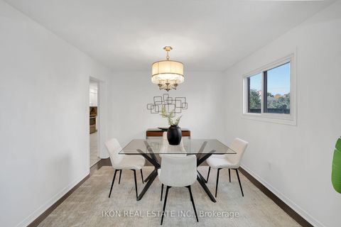 Photo 6 at 182 Tall Grass Trail, East Woodbridge, Vaughan