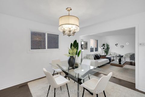 Photo 7 at 182 Tall Grass Trail, East Woodbridge, Vaughan