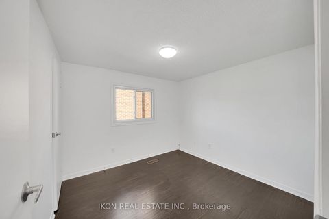 Photo 20 at 182 Tall Grass Trail, East Woodbridge, Vaughan