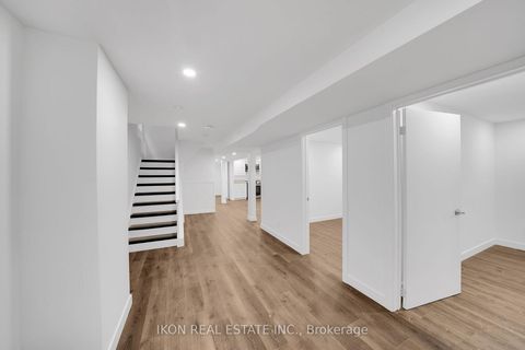 Photo 23 at 182 Tall Grass Trail, East Woodbridge, Vaughan