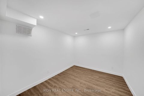 Photo 26 at 182 Tall Grass Trail, East Woodbridge, Vaughan