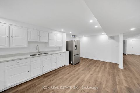 Photo 28 at 182 Tall Grass Trail, East Woodbridge, Vaughan