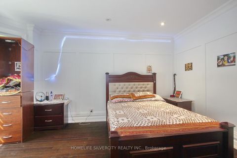 Photo 15 at 4 Byng Avenue, Old Rexdale, Toronto