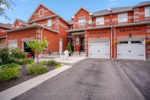 Photo 2 at 8 Jensen Court, Maple, Vaughan
