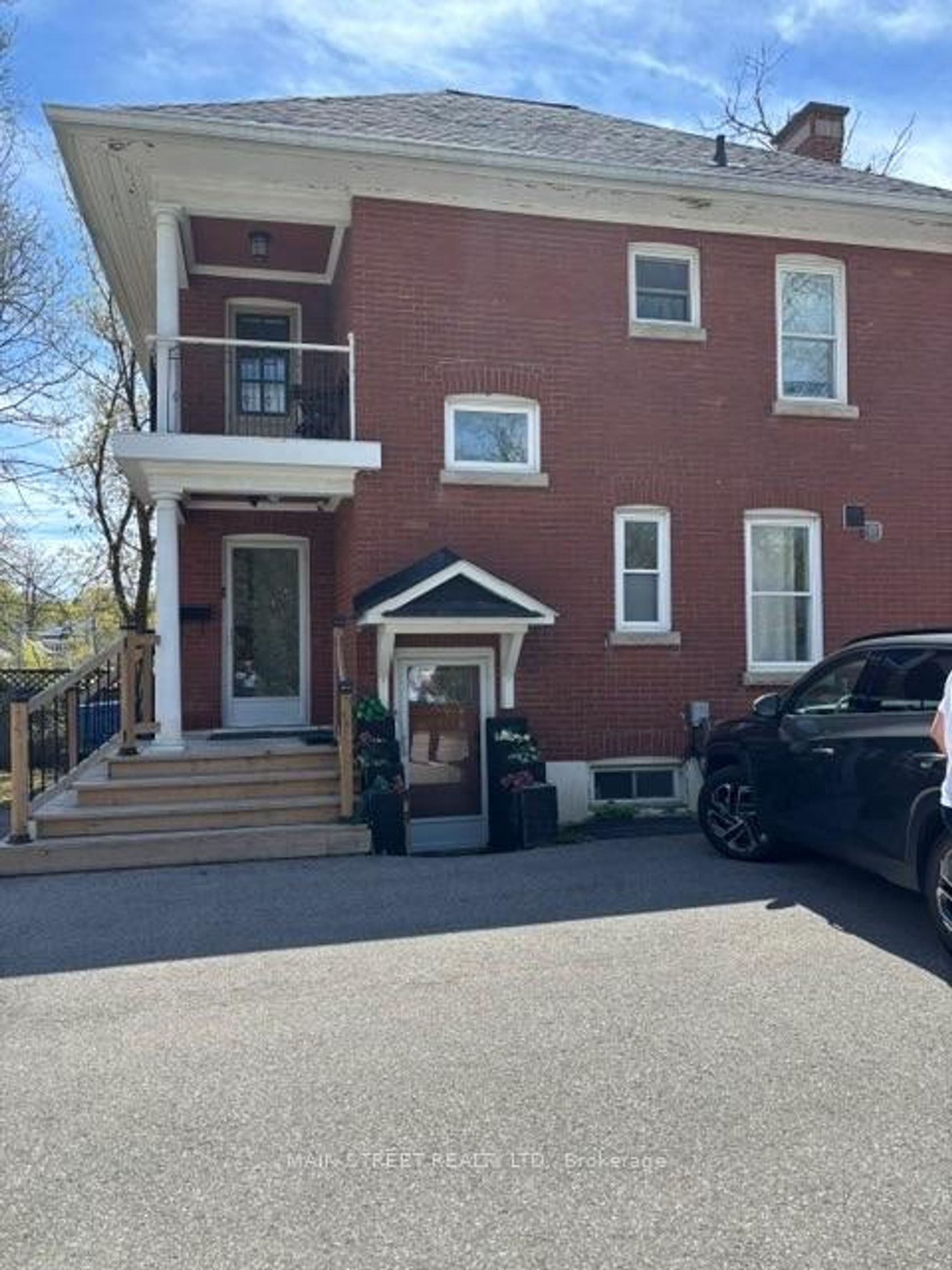 12 Vincent Street, London, Newmarket photo 2