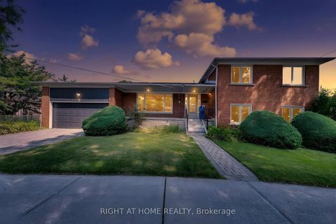 Photo 0 at 88 Peckham Avenue, Newtonbrook West, Toronto