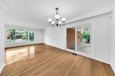 Photo 5 at 88 Peckham Avenue, Newtonbrook West, Toronto
