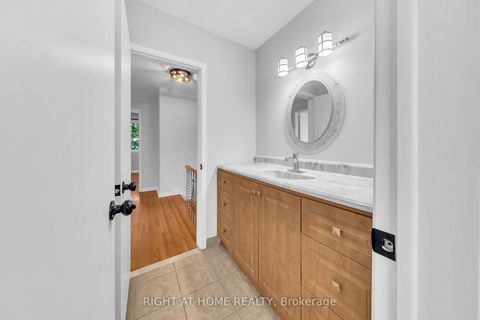 Photo 12 at 88 Peckham Avenue, Newtonbrook West, Toronto