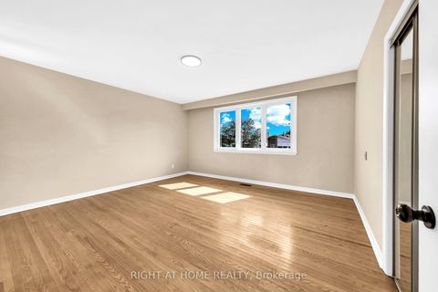 Photo 13 at 88 Peckham Avenue, Newtonbrook West, Toronto