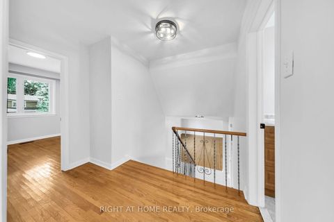 Photo 18 at 88 Peckham Avenue, Newtonbrook West, Toronto