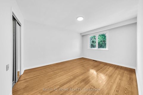 Photo 20 at 88 Peckham Avenue, Newtonbrook West, Toronto