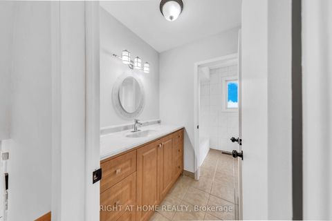 Photo 22 at 88 Peckham Avenue, Newtonbrook West, Toronto
