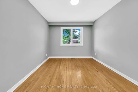 Photo 23 at 88 Peckham Avenue, Newtonbrook West, Toronto