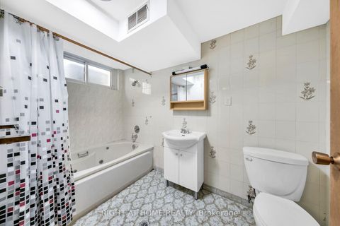 Photo 33 at 88 Peckham Avenue, Newtonbrook West, Toronto