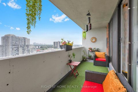 Photo 6 at 1608 - 100 Prudential Drive, Dorset Park, Toronto