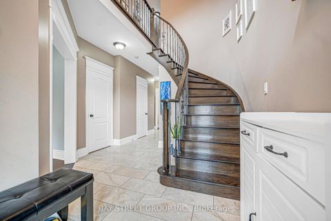 Photo 3 at 14 Rocksprings Avenue, Westbrook, Richmond Hill