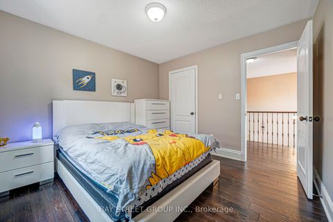 Photo 30 at 14 Rocksprings Avenue, Westbrook, Richmond Hill