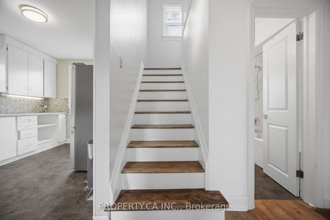 Photo 14 at 109 Pleasant Avenue, Newtonbrook West, Toronto