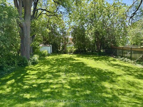 Photo 23 at 109 Pleasant Avenue, Newtonbrook West, Toronto
