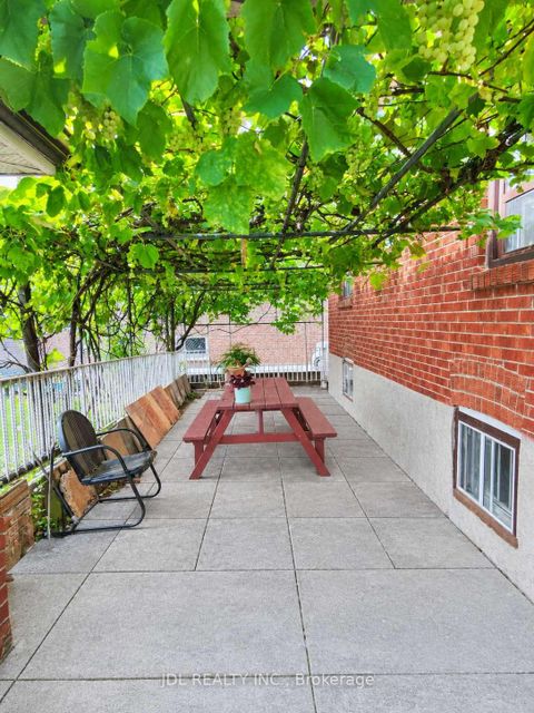 Photo 14 at 40 Montana Avenue, CFB, Toronto