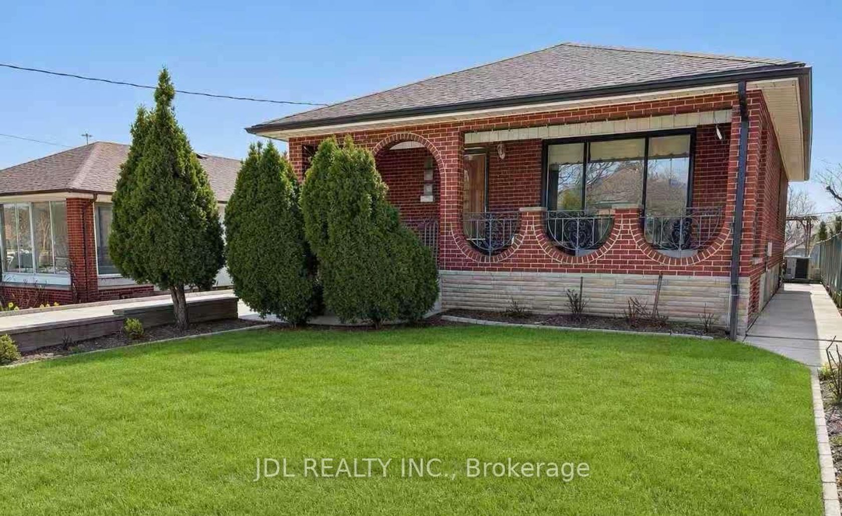 40 Montana Avenue, CFB, Toronto 