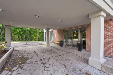Photo 17 at 110 - 245 Pine Grove Road, Islington Woods, Vaughan