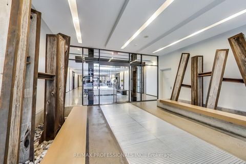 Photo 8 at 912 - 1030 King Street W, Niagara, Toronto