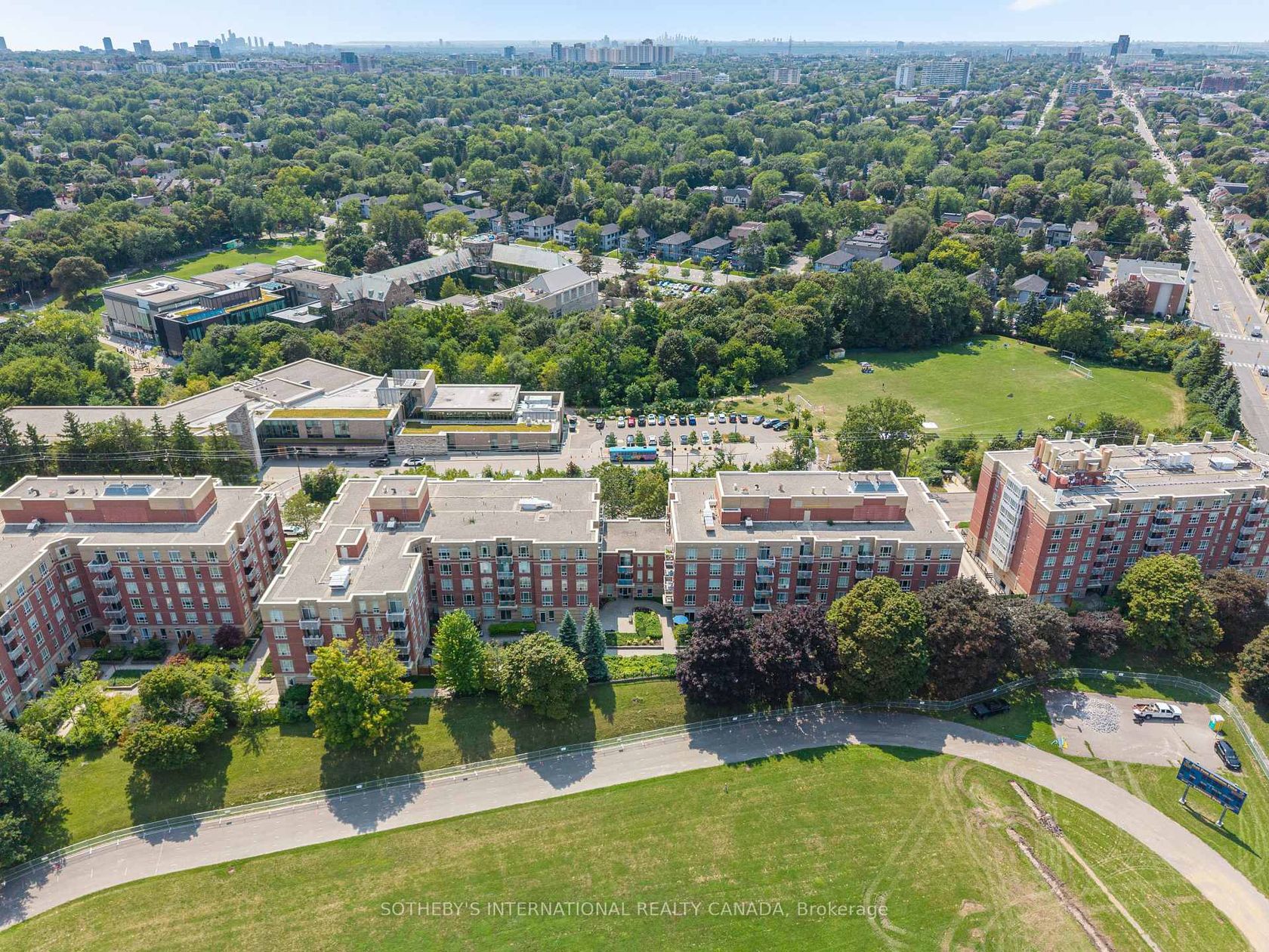 405 - 485 Rosewell Avenue, Lawrence Park South, Toronto photo 4