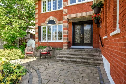 Photo 1 at 34 Bear Creek Drive, Holly, Barrie