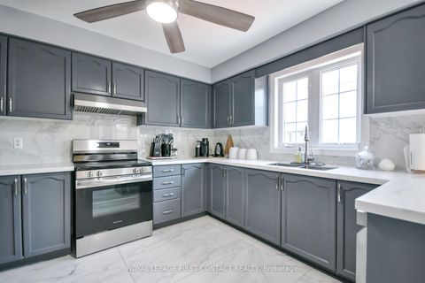 Photo 12 at 34 Bear Creek Drive, Holly, Barrie