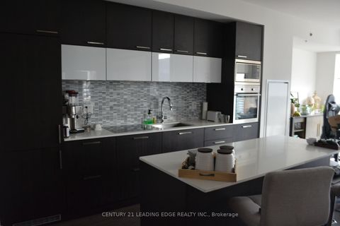 Photo 7 at 3806 - 318 Richmond Street W, Waterfront Communities C1, Toronto