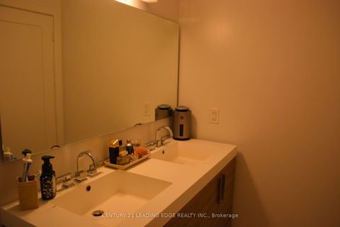 Photo 17 at 3806 - 318 Richmond Street W, Waterfront Communities C1, Toronto