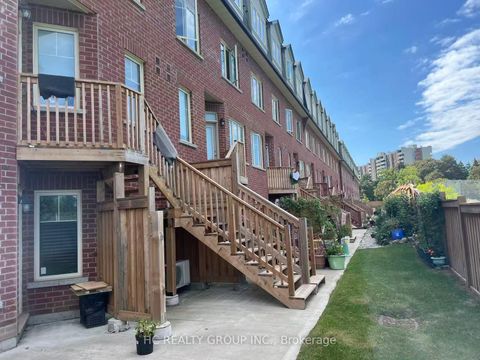 Photo 17 at 26 - 15 Eaton Park Lane, L'Amoreaux, Toronto