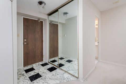 Photo 5 at 1614 - 7440 Bathurst Street, Brownridge, Vaughan