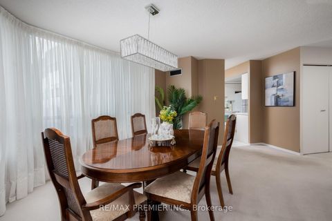 Photo 7 at 1614 - 7440 Bathurst Street, Brownridge, Vaughan