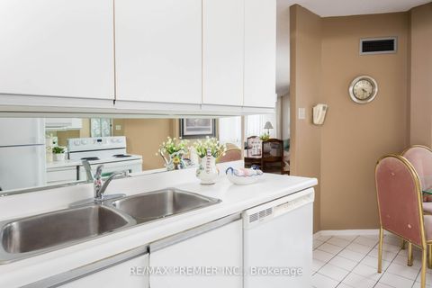 Photo 18 at 1614 - 7440 Bathurst Street, Brownridge, Vaughan