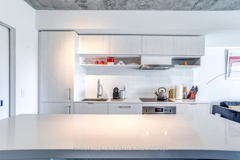 Photo 11 at 736 - 8 Hillsdale Avenue, Mount Pleasant West, Toronto
