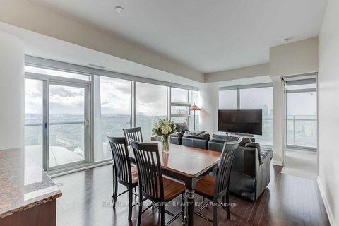 Photo 5 at 5208 - 14 York Street, Waterfront Communities C1, Toronto