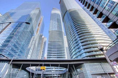Photo 10 at 5208 - 14 York Street, Waterfront Communities C1, Toronto