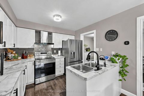 Photo 7 at 23 - 430 Mapleview Drive E, Painswick South, Barrie