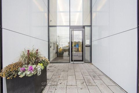 Photo 6 at 1223 - 32 Trolley Crescent, Moss Park, Toronto
