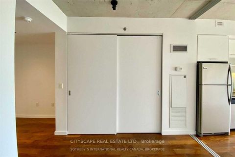 Photo 10 at 1223 - 32 Trolley Crescent, Moss Park, Toronto