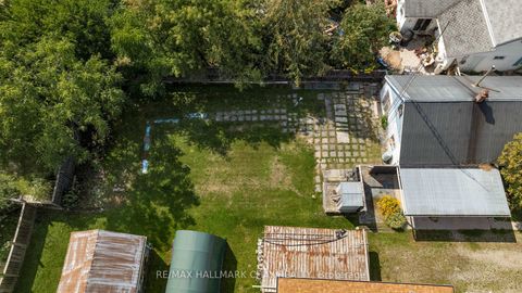 Photo 22 at 7 Caroline Street E, Creemore, Clearview