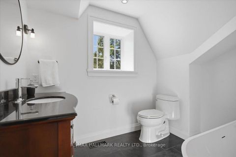 Photo 26 at 105 Duckworth Street, Codrington, Barrie
